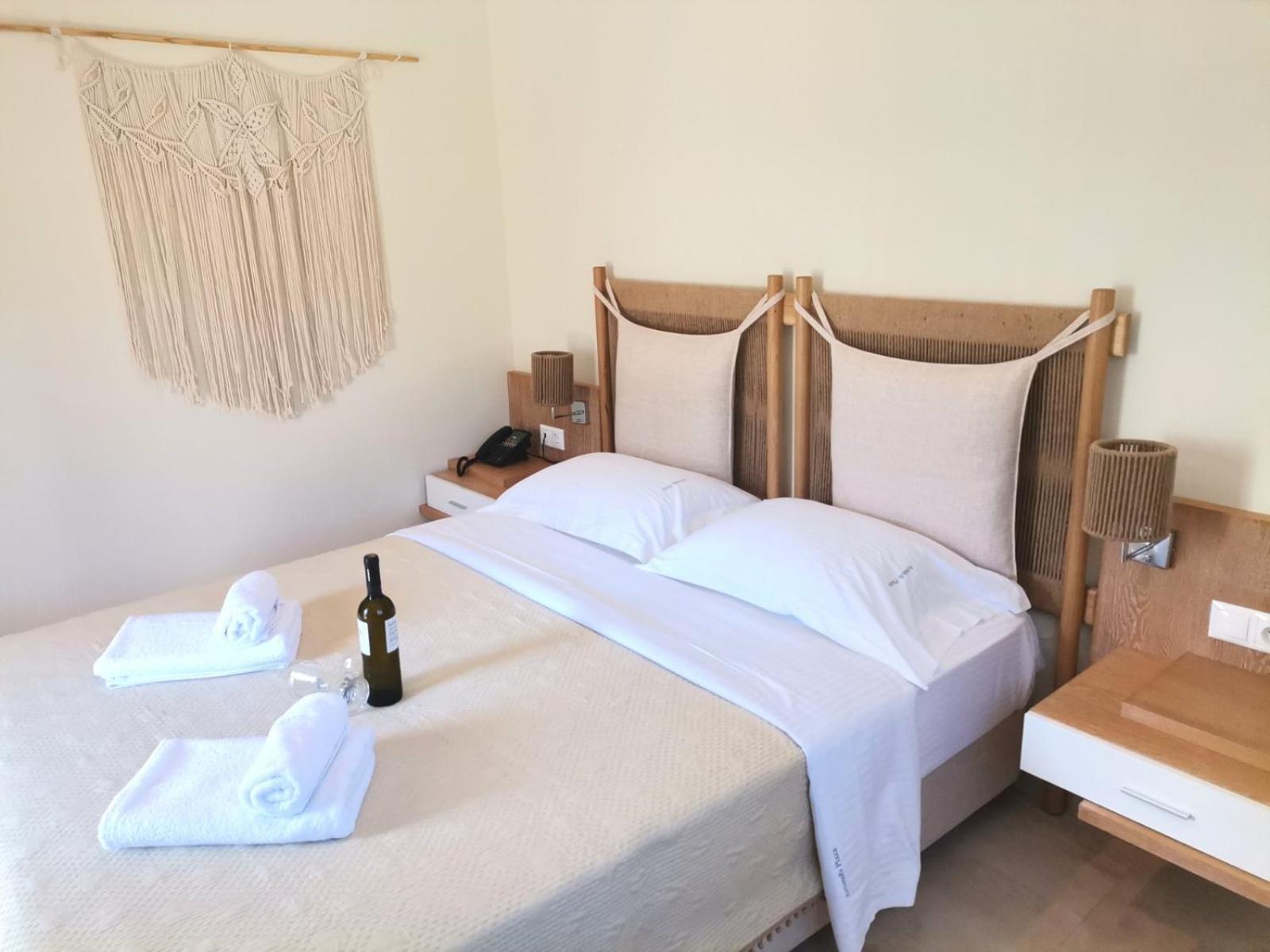 Artemis Plaza Aparthotel Agia Paraskevi  Ngoại thất bức ảnh