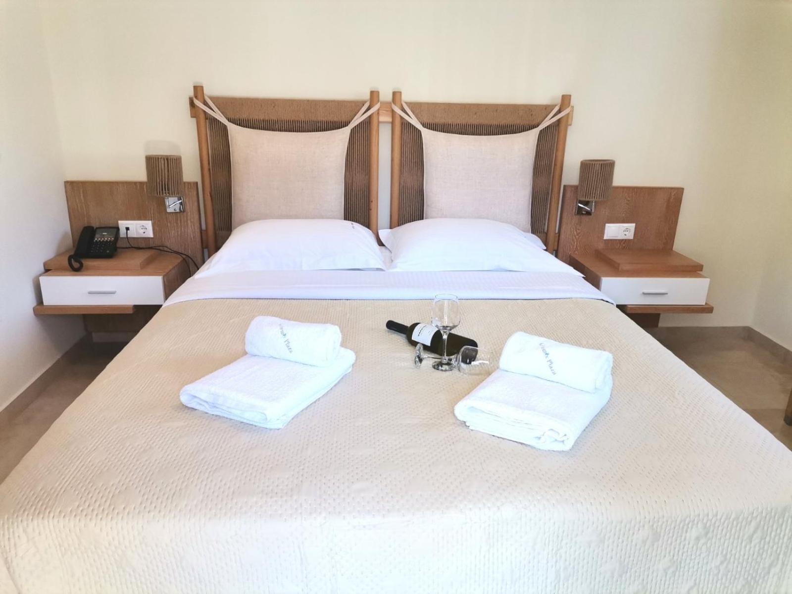 Artemis Plaza Aparthotel Agia Paraskevi  Ngoại thất bức ảnh