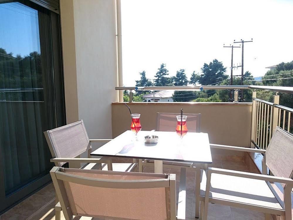 Artemis Plaza Aparthotel Agia Paraskevi  Ngoại thất bức ảnh
