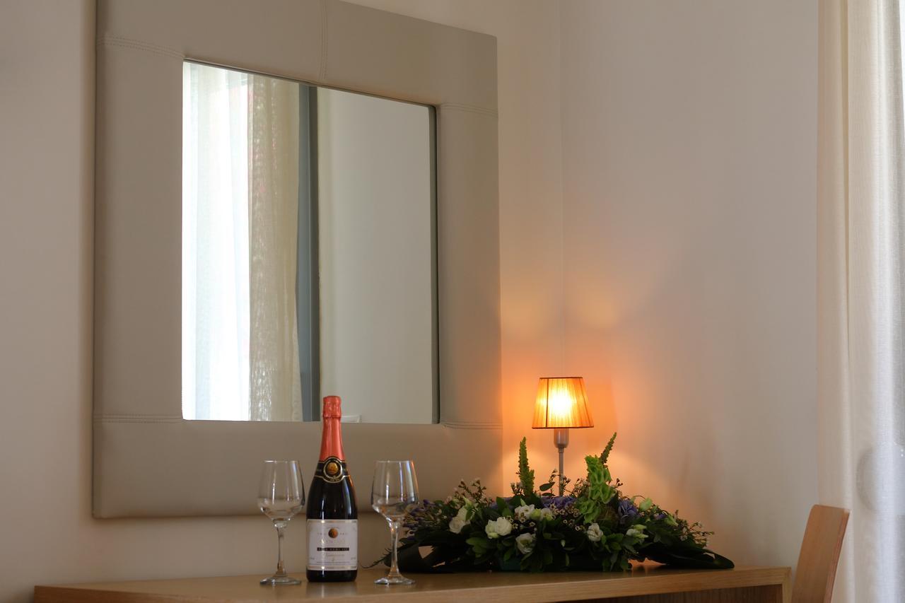 Artemis Plaza Aparthotel Agia Paraskevi  Ngoại thất bức ảnh