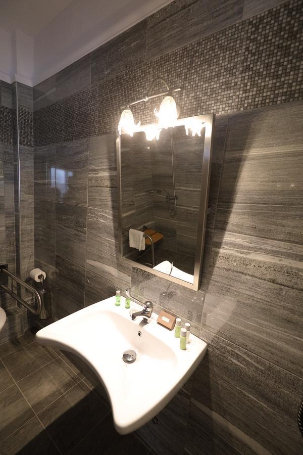 Artemis Plaza Aparthotel Agia Paraskevi  Ngoại thất bức ảnh