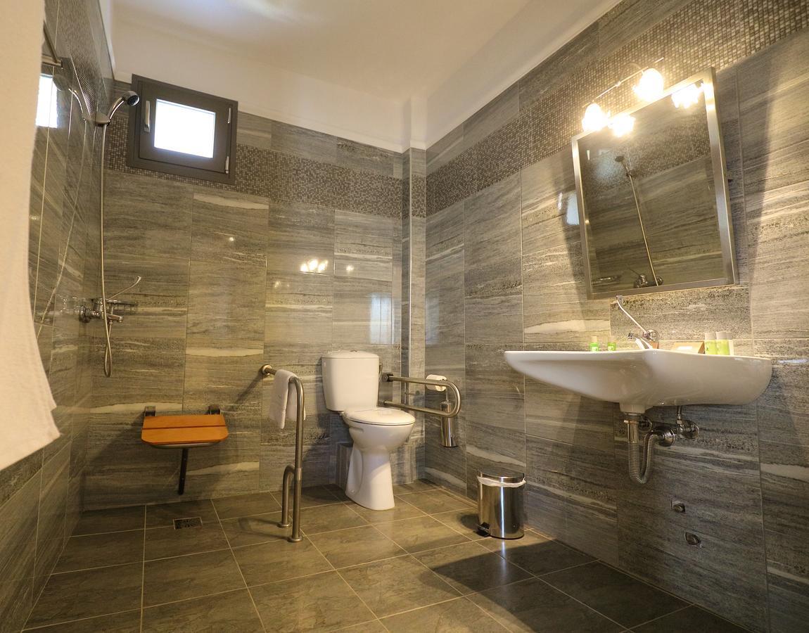 Artemis Plaza Aparthotel Agia Paraskevi  Ngoại thất bức ảnh