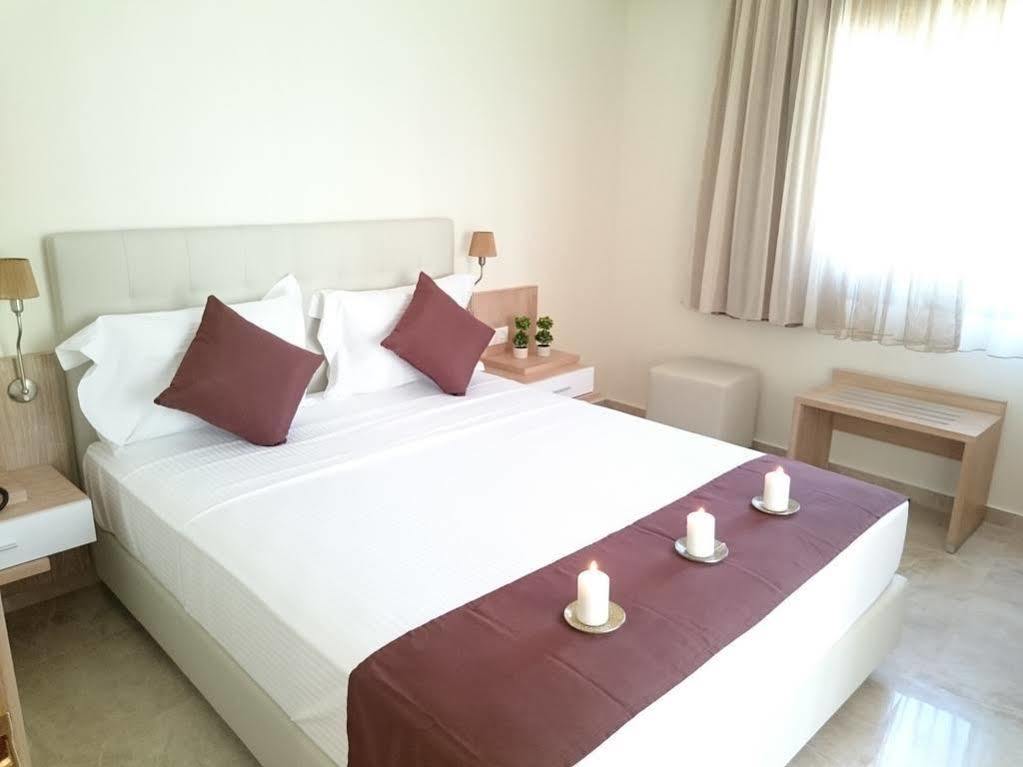 Artemis Plaza Aparthotel Agia Paraskevi  Ngoại thất bức ảnh